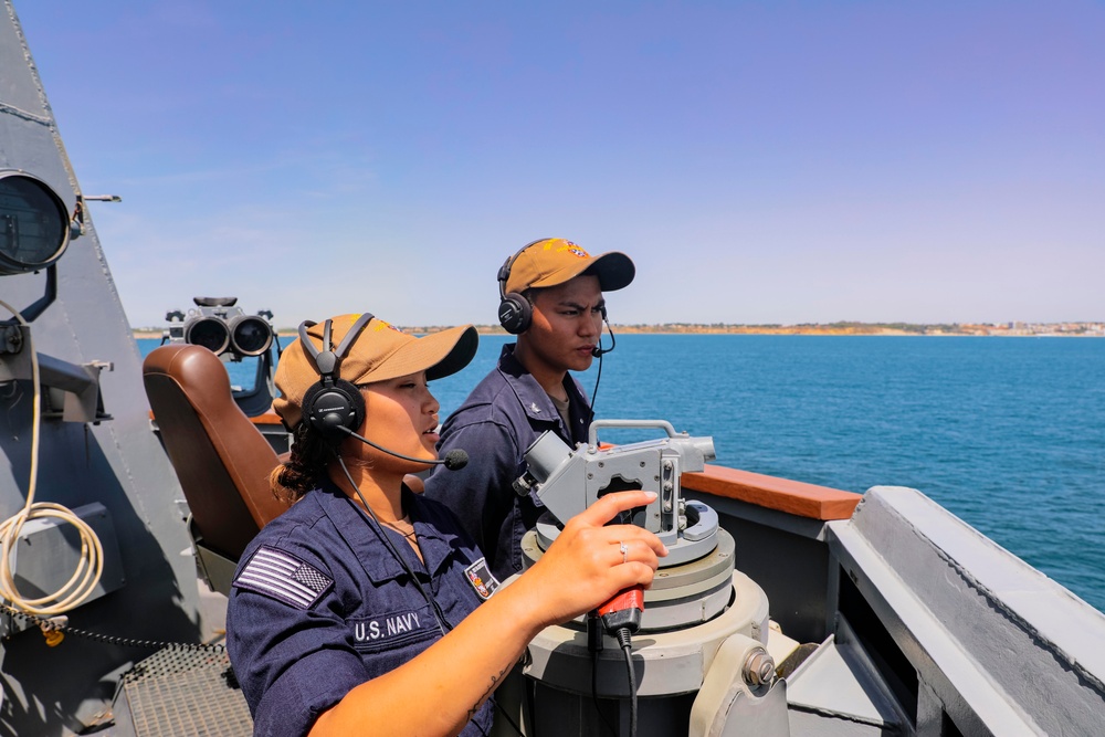 USS Paul Ignatius Departs Rota, Spain