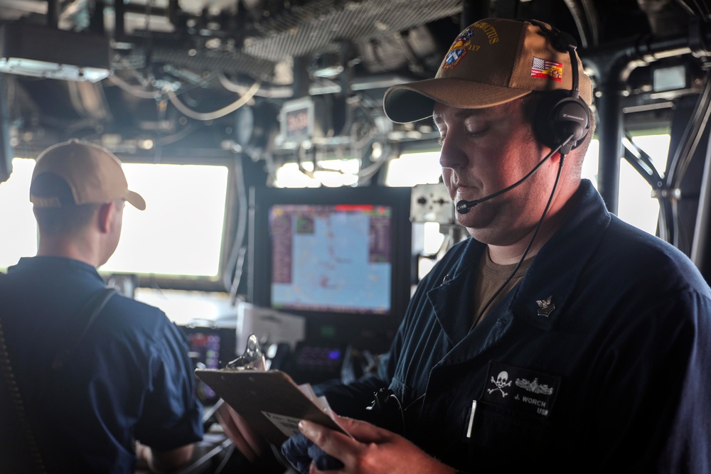 USS Paul Ignatius Holds Seamanship Drills