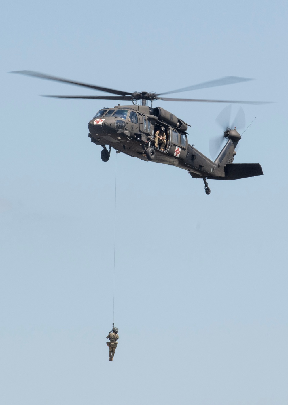 Wisconsin National Guard’s Black Hawk live-hoist capability practiced as part of airshow experience