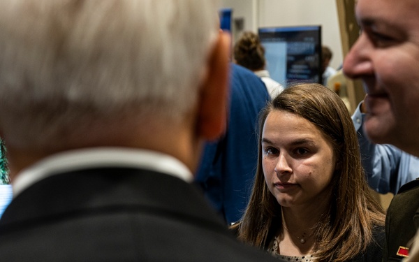 Distinguished visitors learn what USAMMDA team does for America's Warfighters
