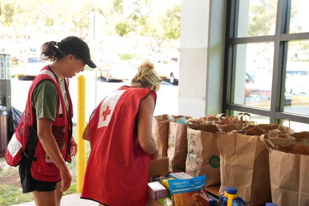 American Red Cross Distribute Supplies to Hawaii Wildfire Survivors