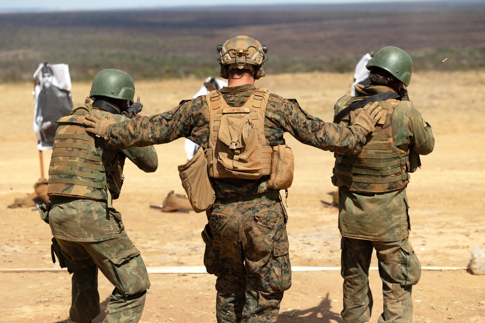 Formosa 2023: Blue Diamond Marines Share Techniques with Brazilian Marines on the Rifle Range