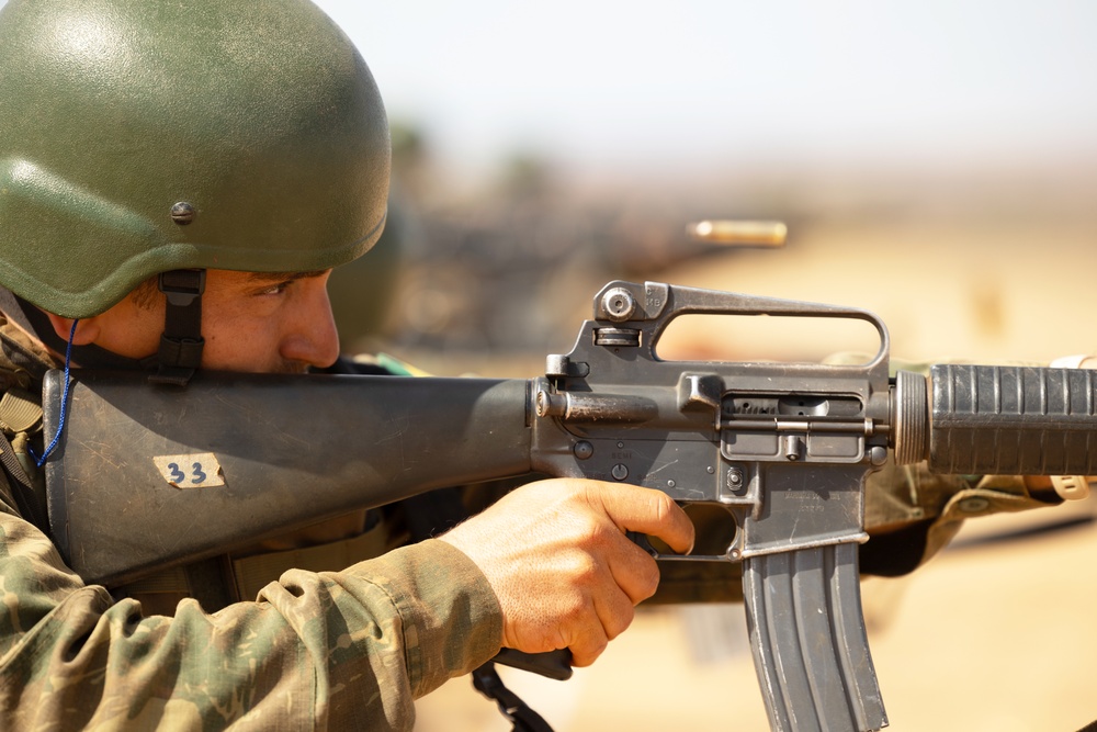 Formosa 2023: Blue Diamond Marines Share Techniques with Brazilian Marines on the Rifle Range