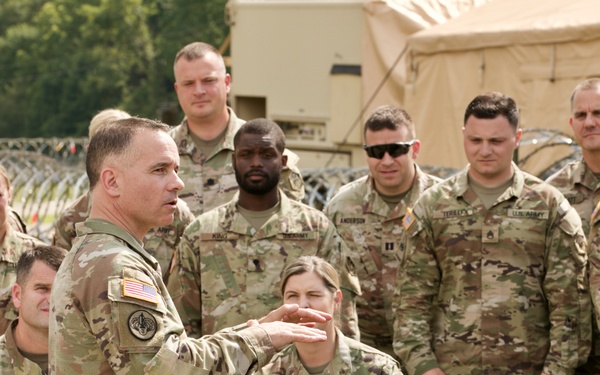 Army Reserve leaders visit 336th Expeditionary Military Intelligence Brigade