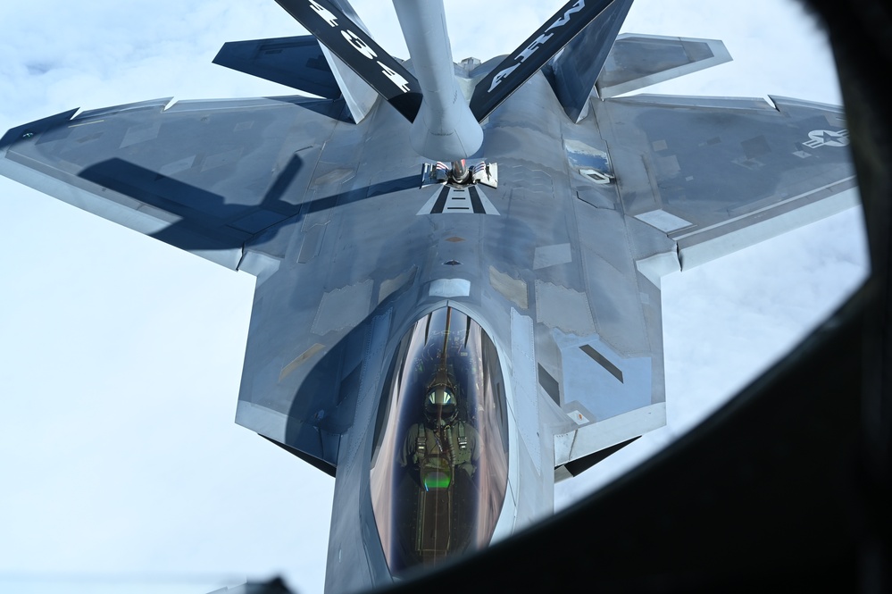 507th ARW delivers fuel to F-22s in Alaska