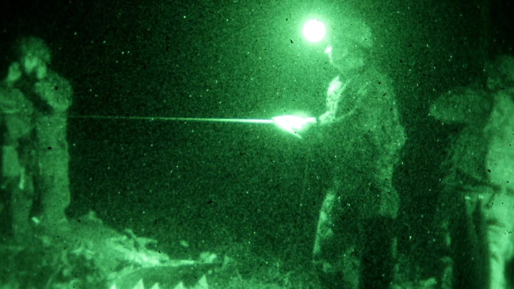 Charlie Battery, 3-320th Conducts Gun Raid To Improve Air Assault Skills