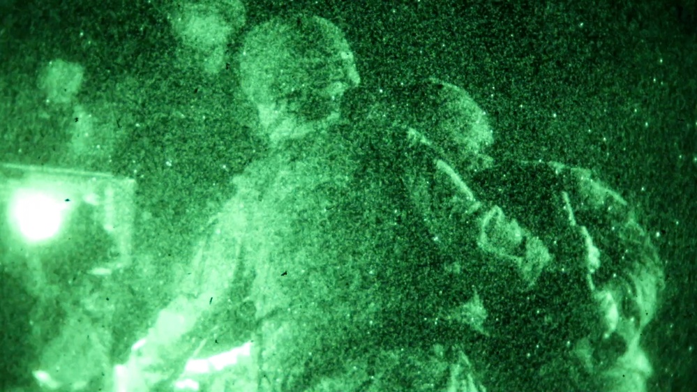 Charlie Battery, 3-320th Conducts Gun Raid To Improve Air Assault Skills