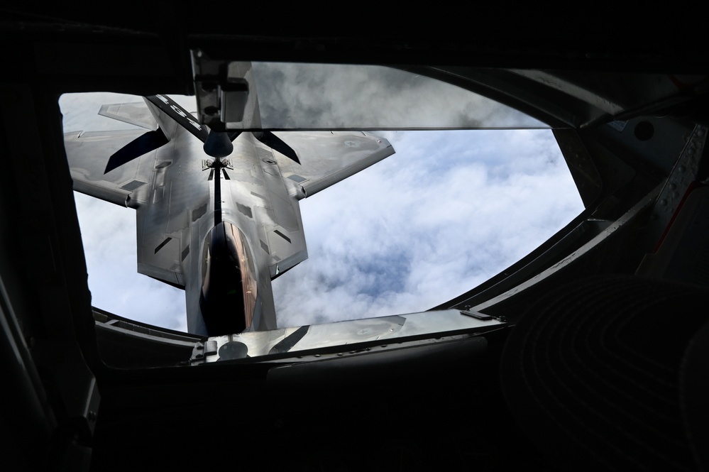 KC-135 refuels F-22 over Alaska