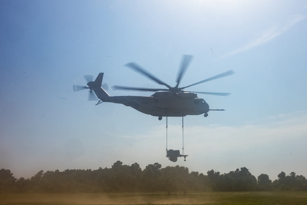 U.S. Marines Conduct Helicopter Support Team Operations During Large Scale Exercise