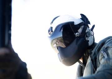 Marines and Sailors practice mass casualty evacuation drills