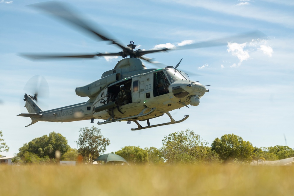 Marines and Sailors practice mass casualty evacuation drills