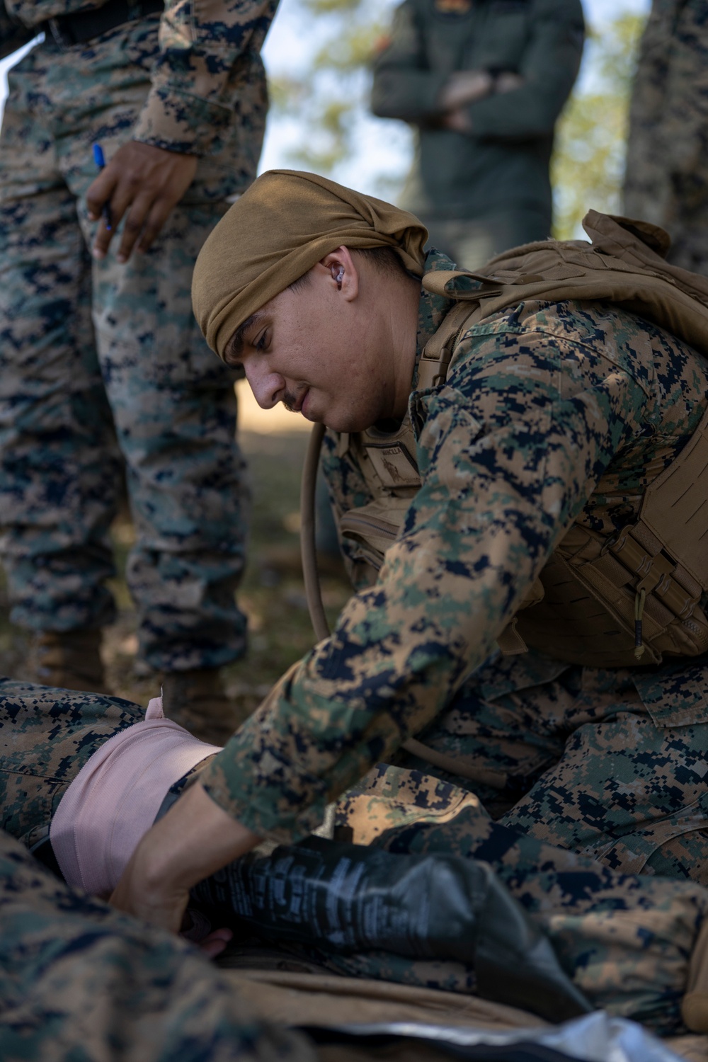 Marines and Sailors practice mass casualty evacuation drills