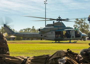 Marines and Sailors practice mass casualty evacuation drills