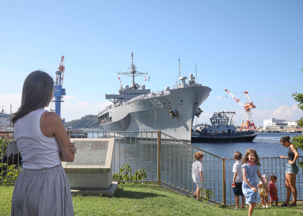 U.S. 7th Fleet flagship USS Blue Ridge (LCC 19) returns to Fleet Activities Yokosuka, Aug. 17, after a patrol in the Indo-Pacific region