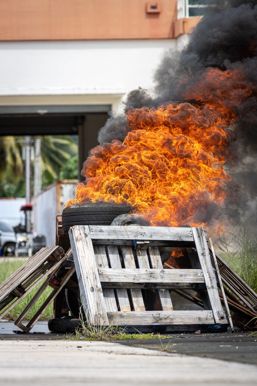 KM23: Chuuk Aircraft Rescue Fire Fighting Live Fire Training