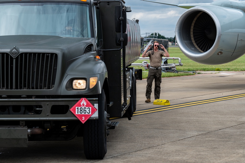 Team Mildenhall completes first RC-135 hot-pit refueling