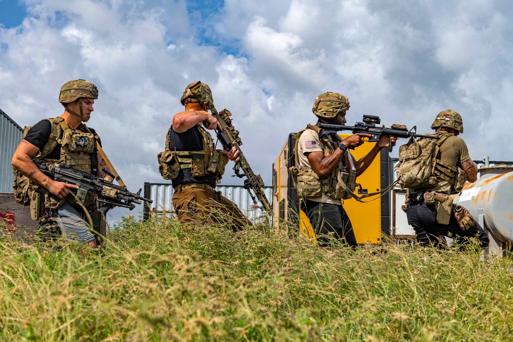 475th EABS, Task Force - Tomahawk conduct base defense exercise at CSL Manda Bay