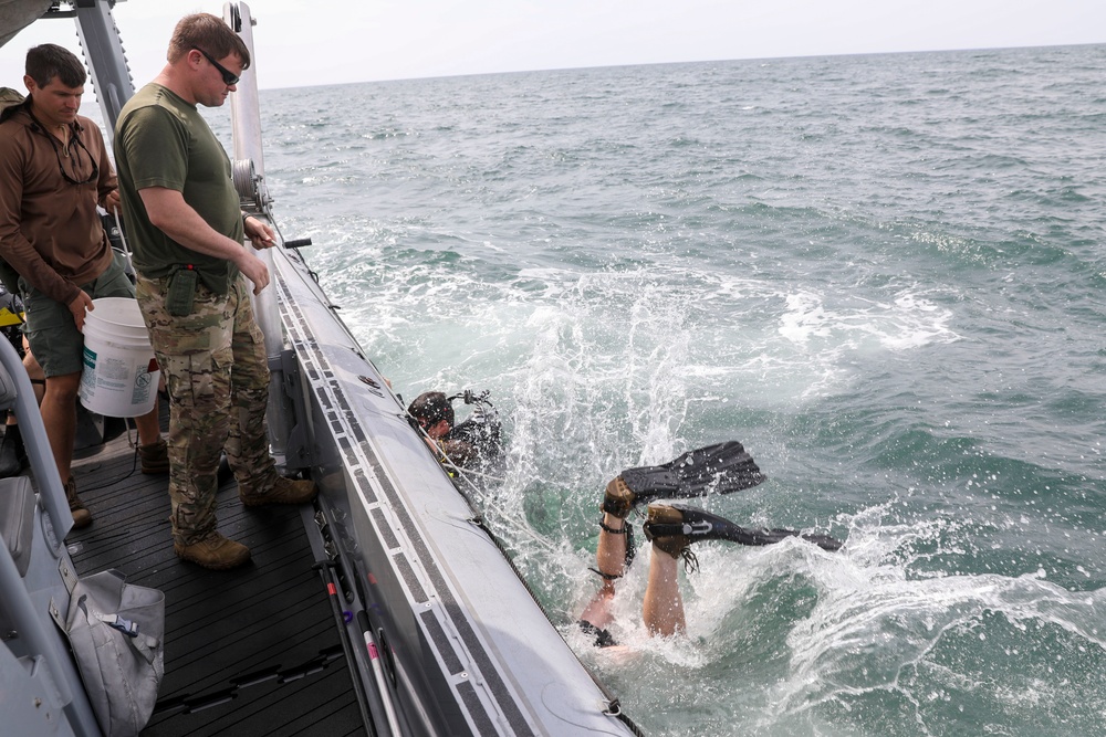 Navy EOD Sailors Operate from USS Gunston Hall During LSE 2023