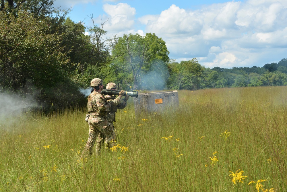 1-110th Infantry at AT4 range