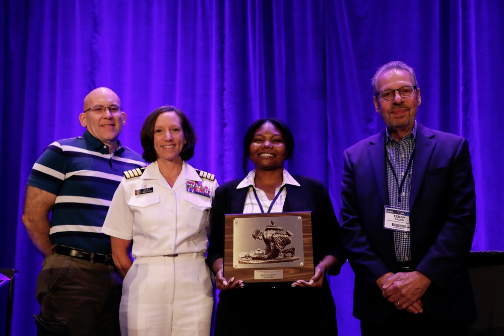 NMRC Biological Defense Researchers Recognized with Poster Award at 2023 MHSRS