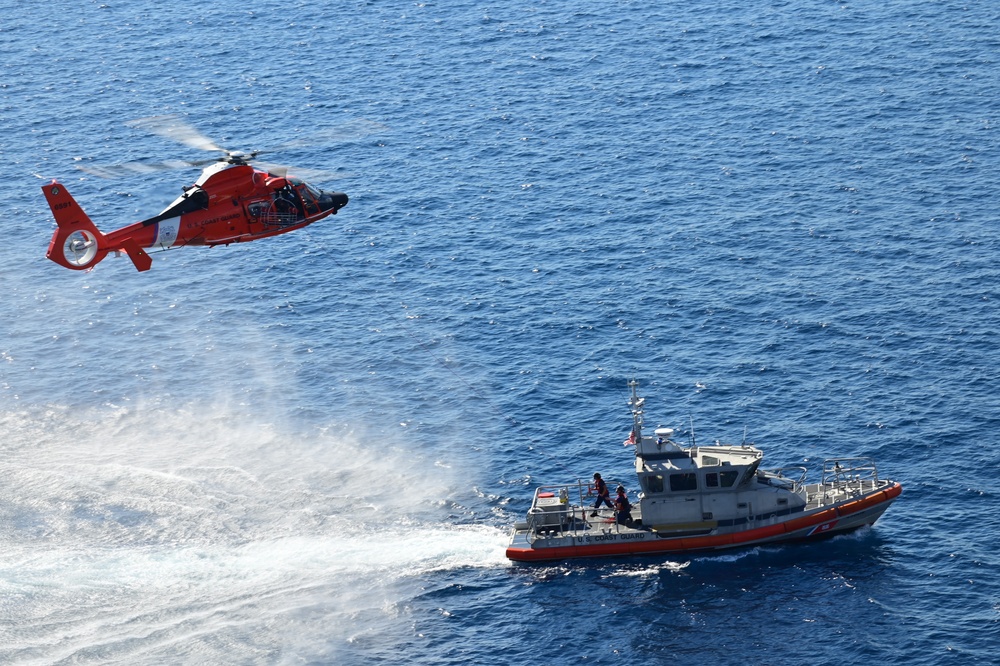 Coast Guard Air Station Miami conducts hoist training with Station Miami Beach