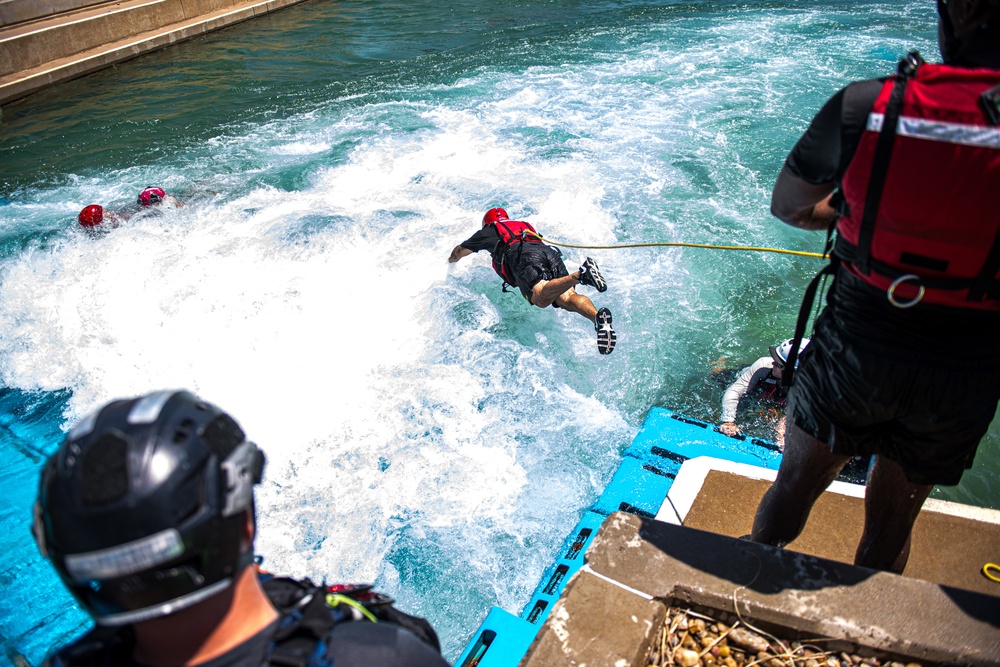 63rd Civil Support Team conducts water rescue response training