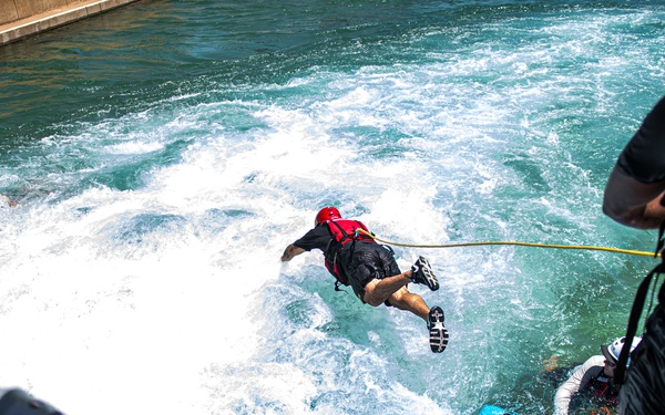 63rd Civil Support Team conducts water rescue response training