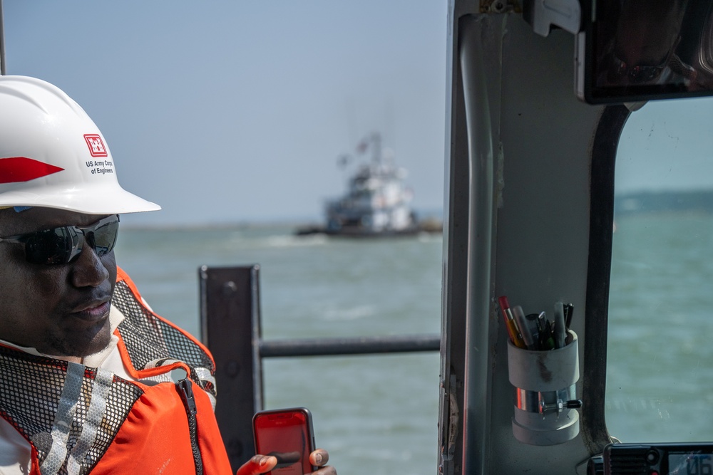 USACE Buffalo District Site Visit of the Ashtabula 204 Dredging &amp; Beneficial Use Project