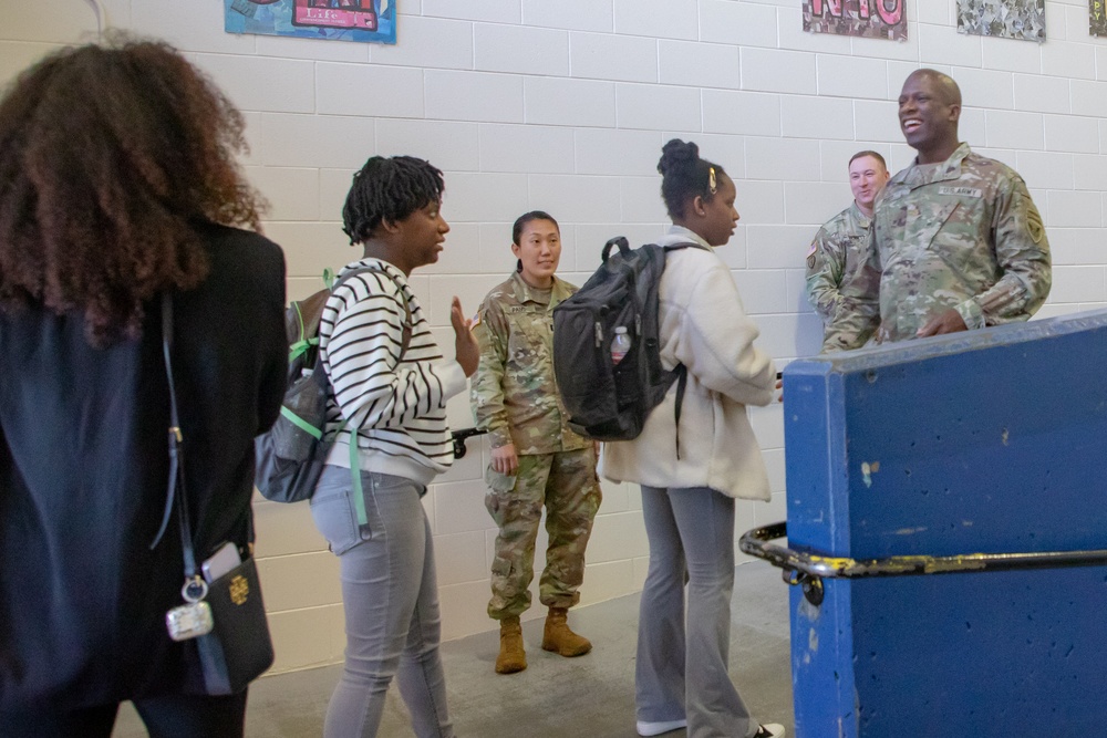 11th Airborne Division Soldiers Welcome Students Back to School in Anchorage, Fairbanks [4 of 10]