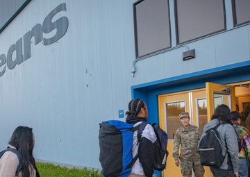 11th Airborne Division Soldiers Welcome Students Back to School in Anchorage, Fairbanks [6 of 10]