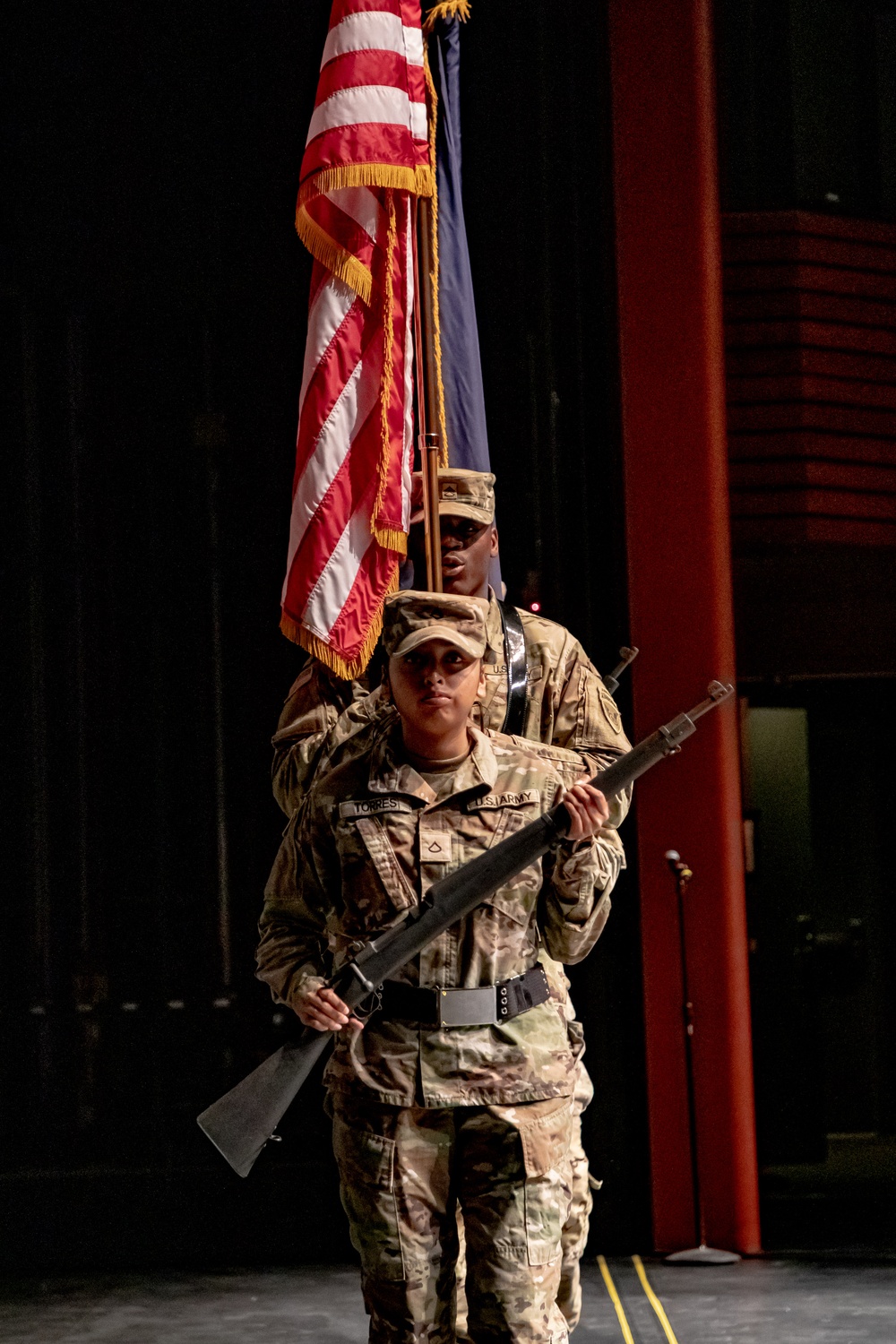 11th Airborne Division Soldiers Welcome Students Back to School in Anchorage, Fairbanks [8 of 10]