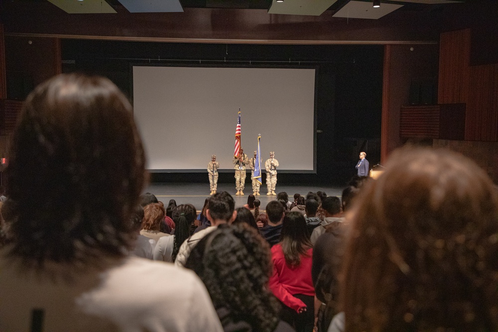 11th Airborne Division Soldiers Welcome Students Back to School in Anchorage, Fairbanks [10 of 10]