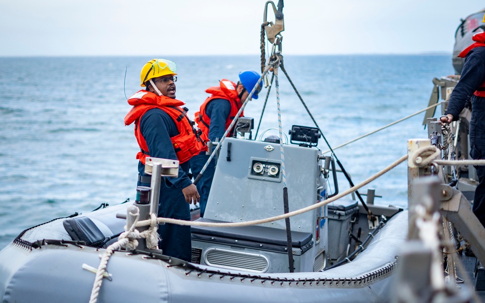 USS Porter Conducts Boat Operations