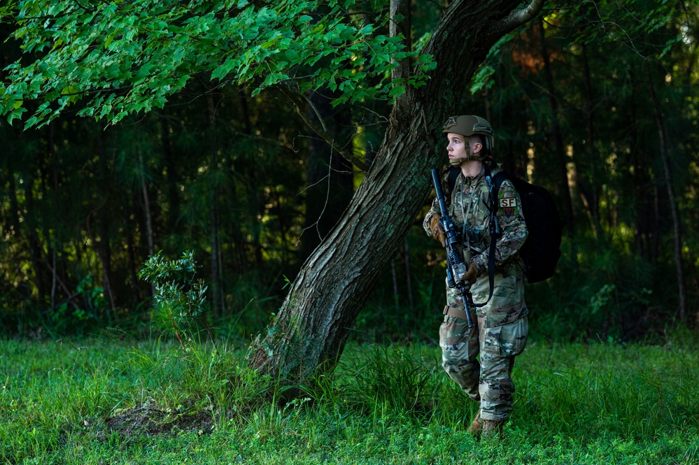 633d SFS participate in an exercise