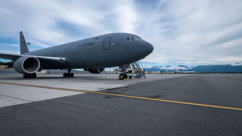 133rd ARS KC-46 refuels 509th BW B-2