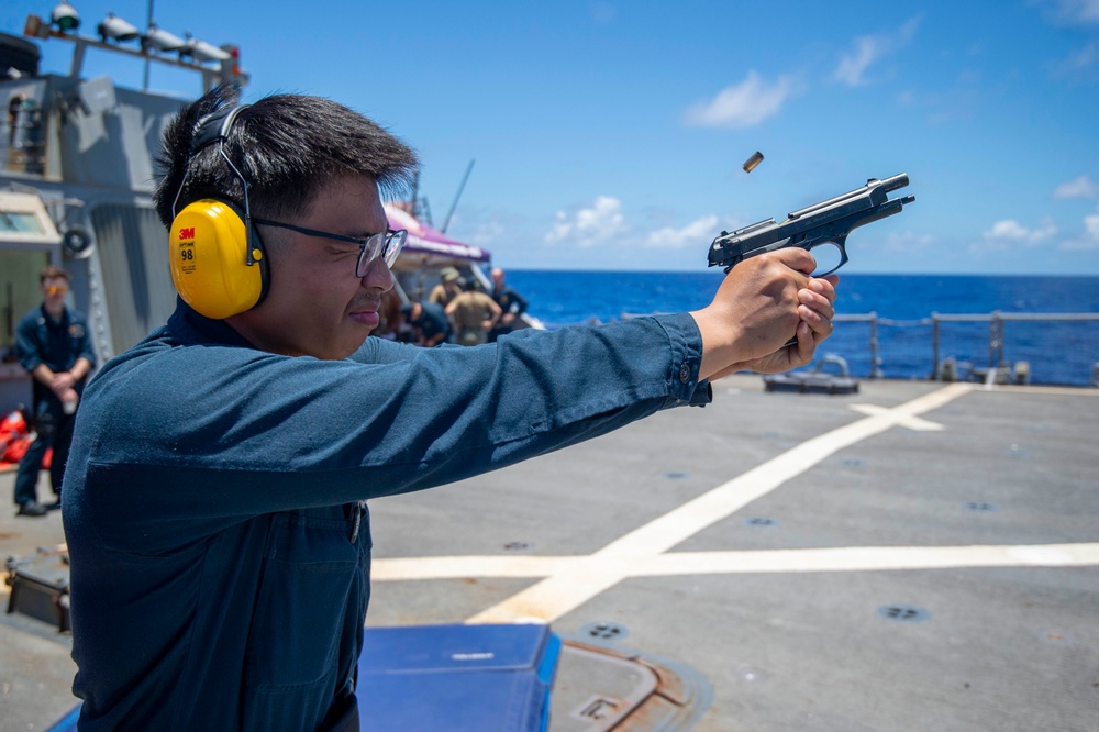 USS Paul Hamilton Gun Shoot