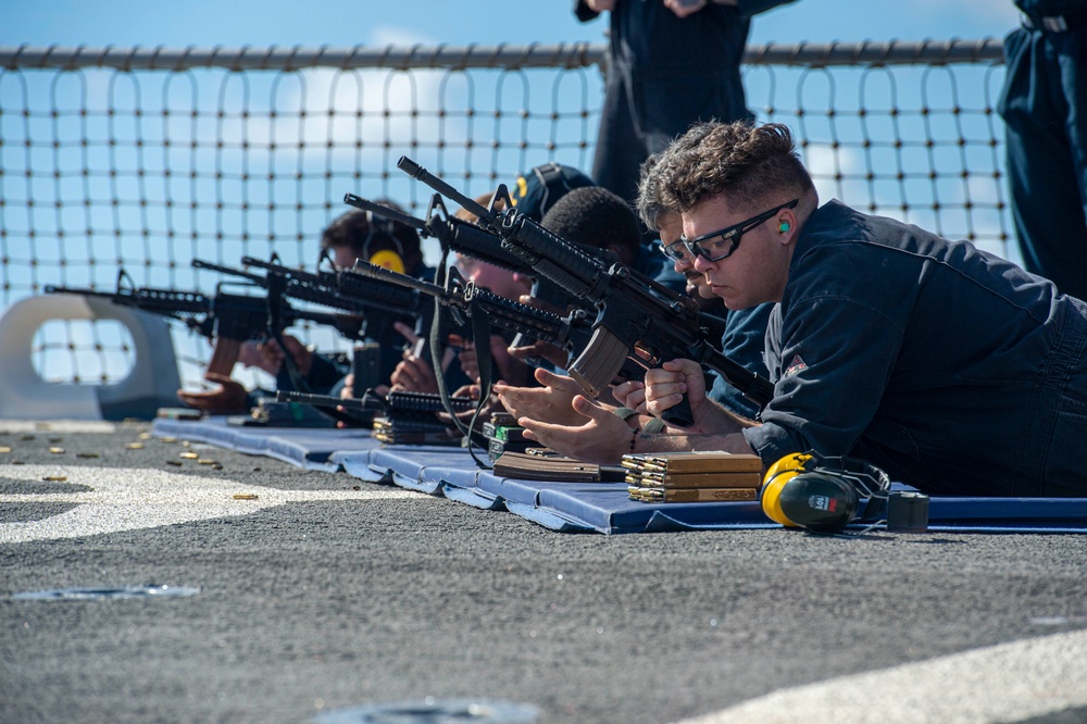 USS Paul Hamilton Gun Shoot