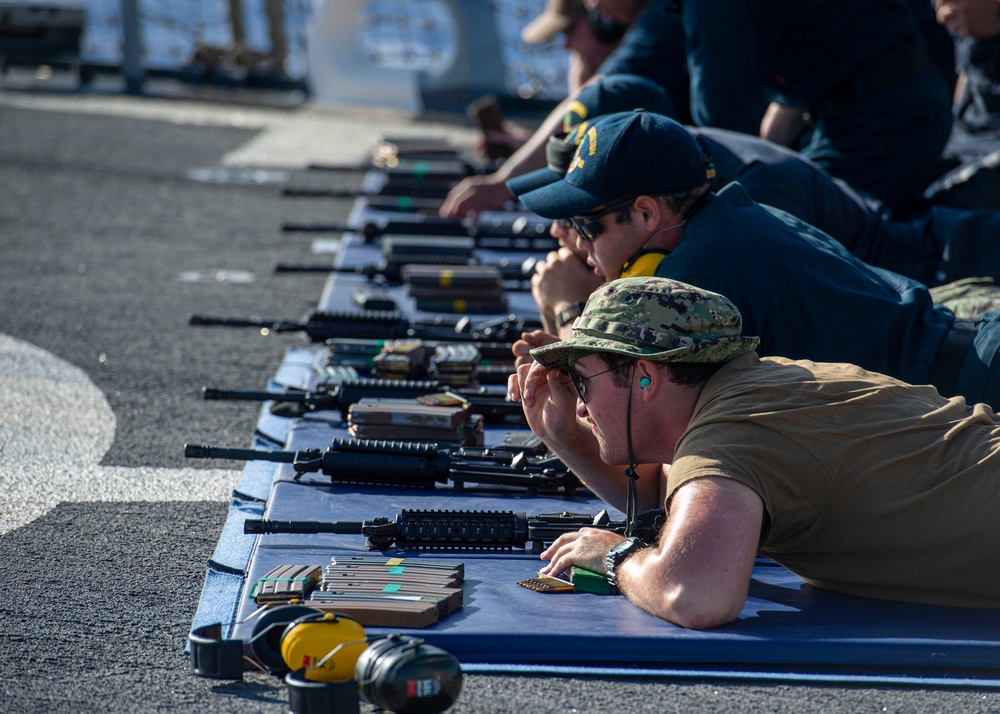 USS Paul Hamilton Gun Shoot