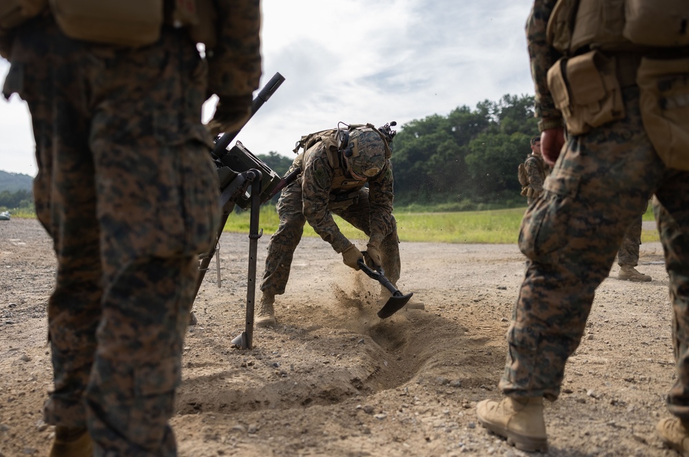 DVIDS - Images - Bilateral Crew-served Weapons Range [Image 1 of 6]