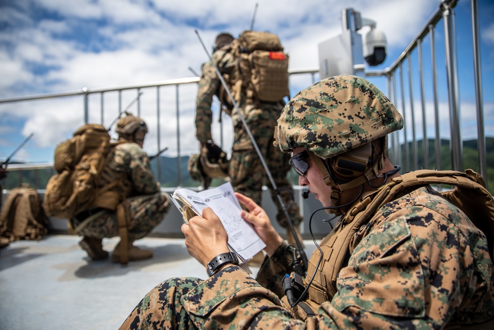 5th ANGLICO and ROK Marines provide close air support during KMEP