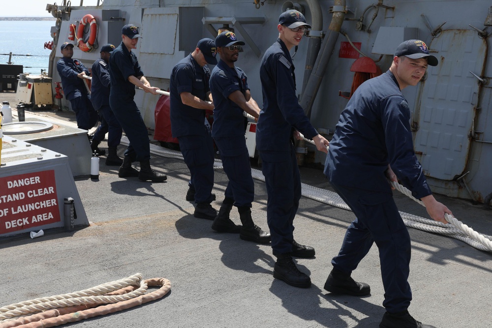 Ramage Sailors Hold Mooring Line