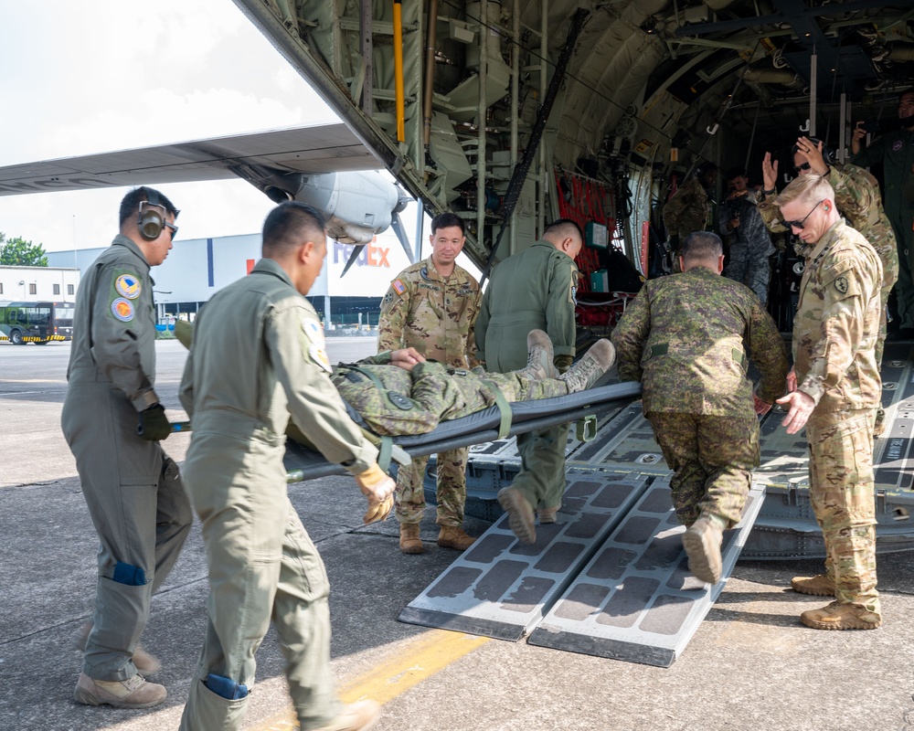 Pacific Airlift Rally strengthens interoperability in Philippines