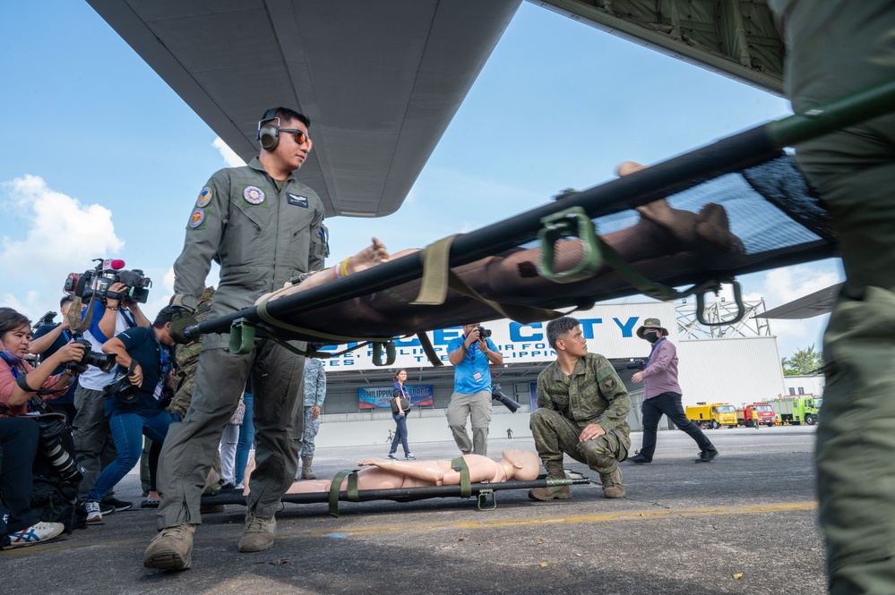 Pacific Airlift Rally strengthens interoperability in Philippines