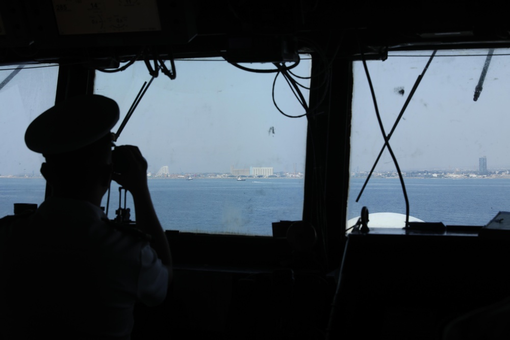 Ramage Sailor Prepares For Port