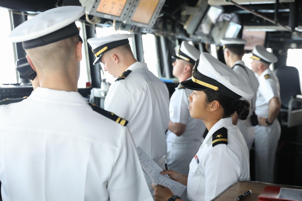 Ramage Sailors Prepare For Port