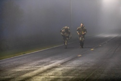 Expert Soldier Badge candidates head to the finish [Image 2 of 6]