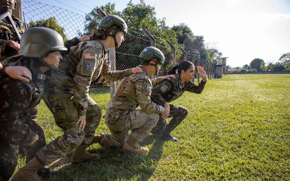 NY National Guard combat medics join humanitarian exercise, Operation Parana III in Brazil