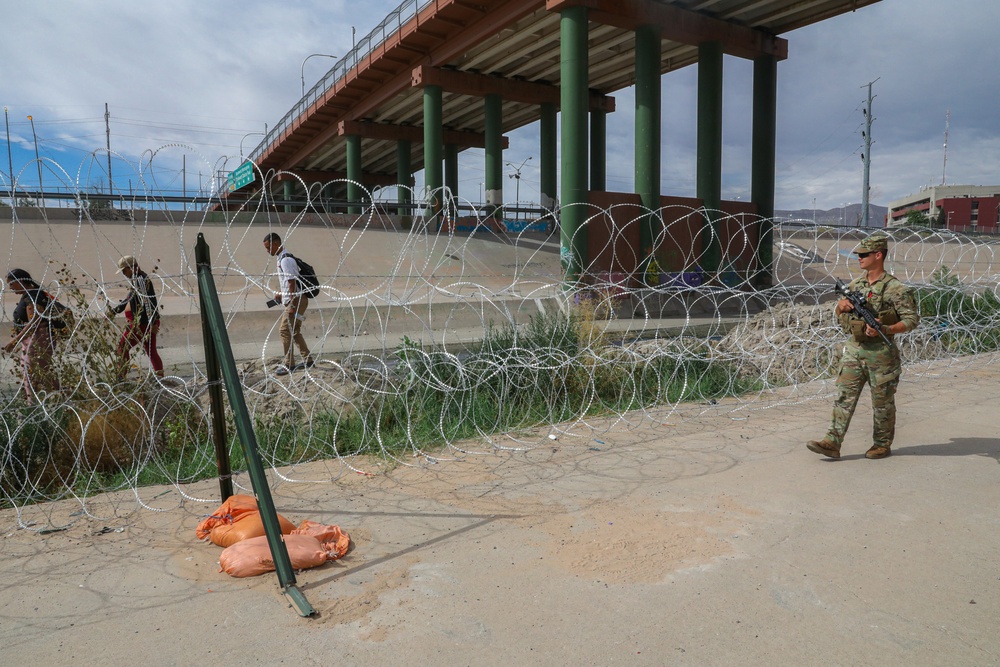 Oklahoma Guardsmen patrol border in support of Operation Lone Star