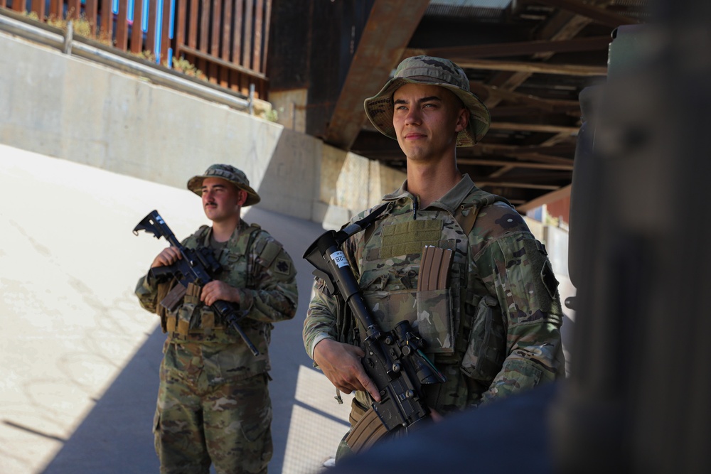 Oklahoma Guardsmen patrol border in support of Operation Lone Star