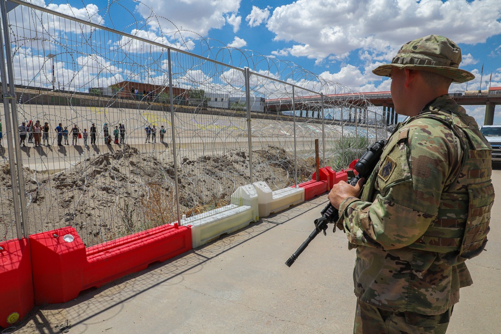 Oklahoma Guardsmen patrol border in support of Operation Lone Star